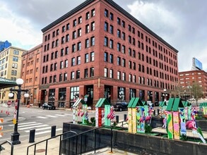 Building Photo - 289 5th St E