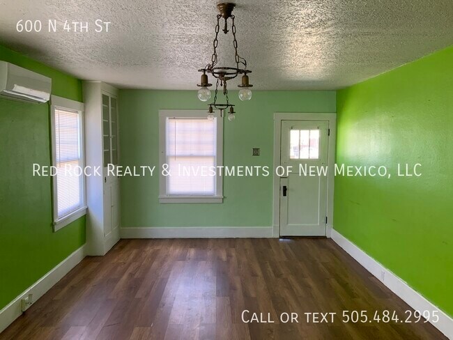 Foto del edificio - 600 N 4th St