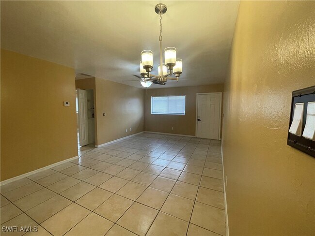 Foto del edificio - 10111 Sandy Hollow Ln