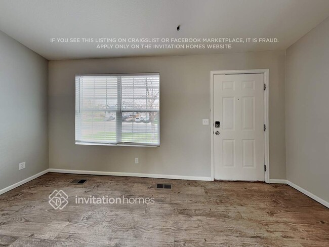 Building Photo - 2232 E 97th Dr