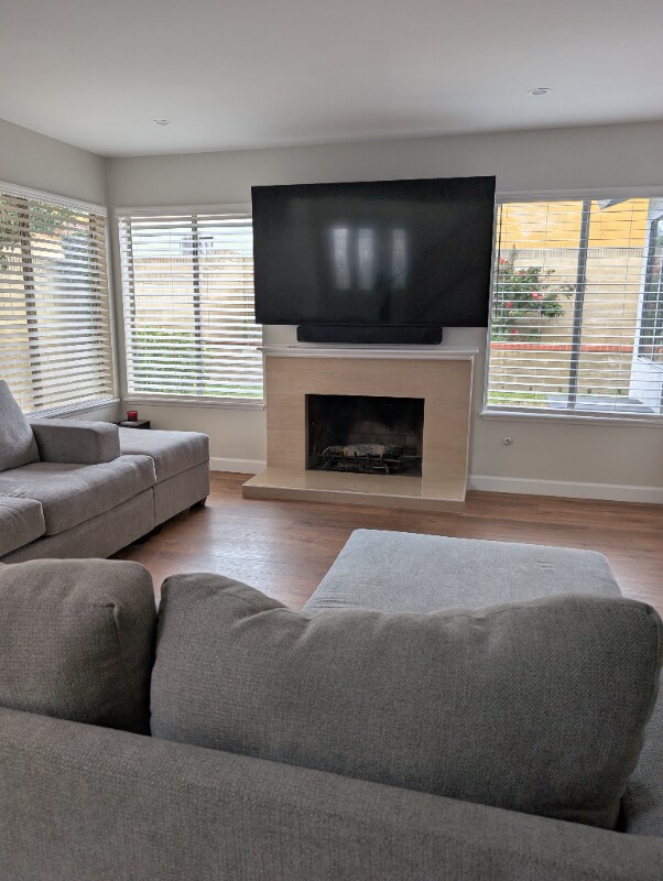 Foto del edificio - 17646 Rainsbury Ave