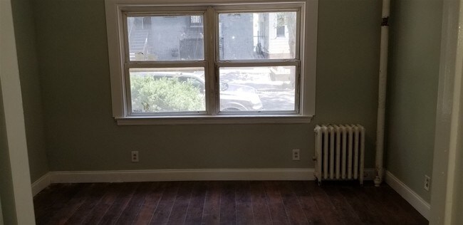 Building Photo - 27 Terrace Ave