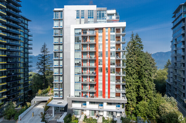 Building Photo - Terraces at The Peak