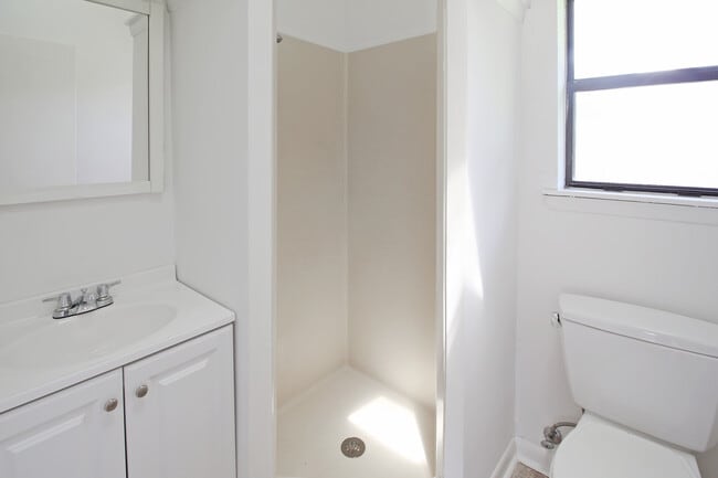 Photo - 54 Willowbrook Ln House