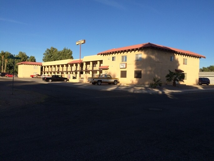 Colorado River Resort Apartments Bullhead City, AZ