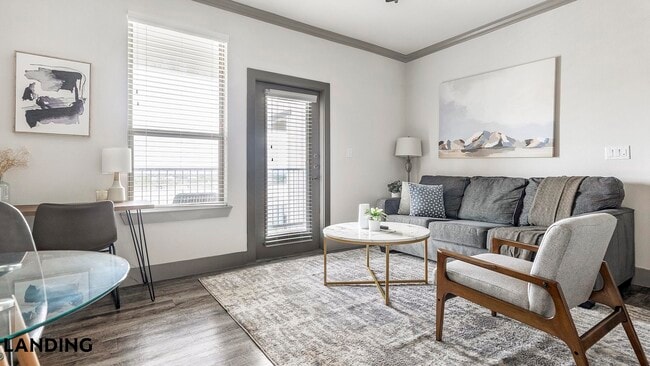 Building Photo - 12500 Shadowglen Trce