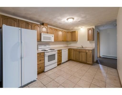 Building Photo - 35 Rosewood Dr