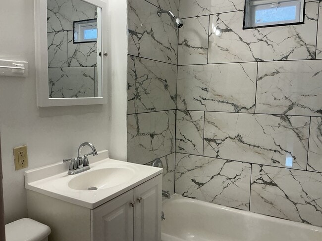 Building Photo - 5342-5344-5344 N 35th St