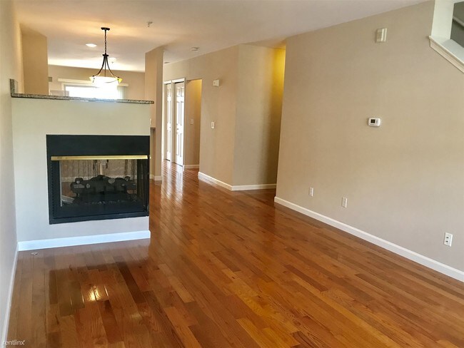 Foto del edificio - 2 br, 2.5 bath  - 3288 Newbury Pl