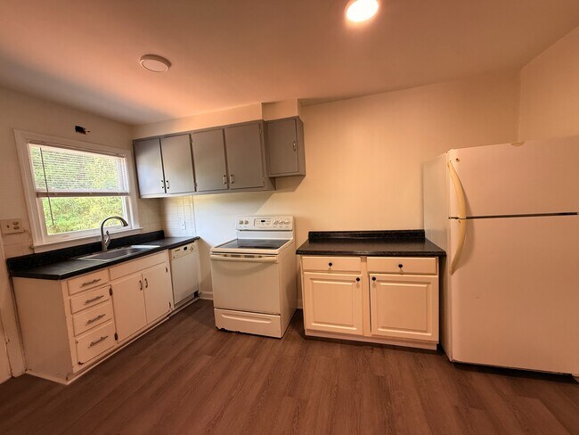 Foto del edificio - 2900 Lawndale Dr