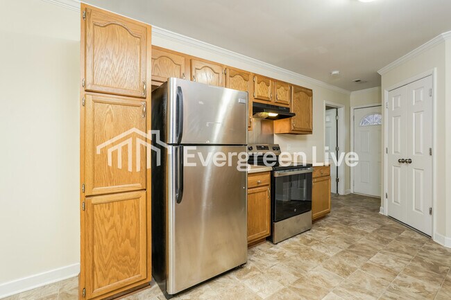 Foto del edificio - 1648 Thompson Dr