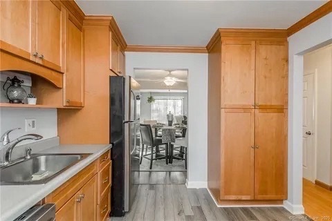 Kitchen 3 - 7 Woodland Ave