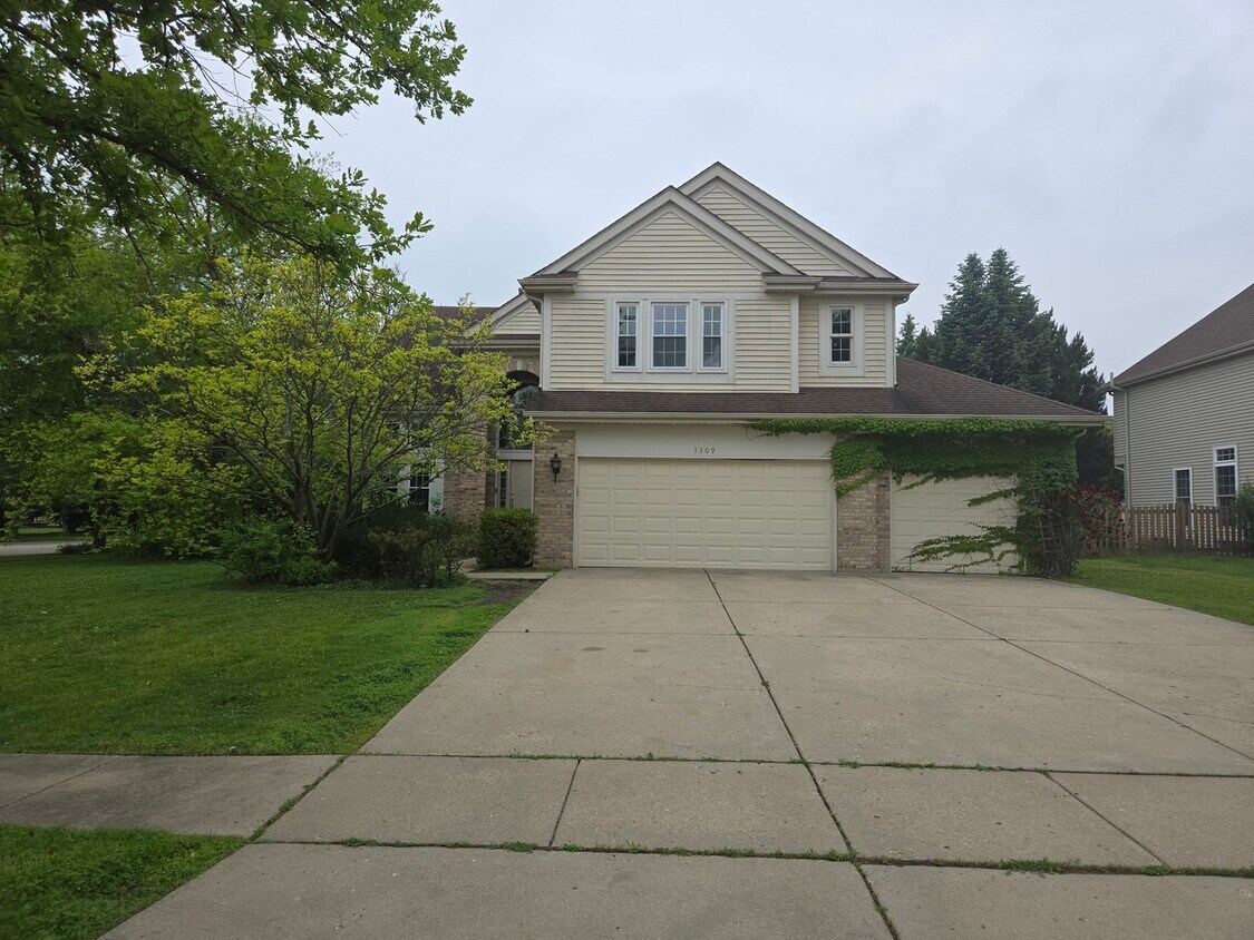 Primary Photo - 1309 Beckett Cir