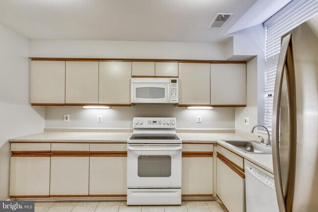 Foto del edificio - 11220 Beaver Trail Ct