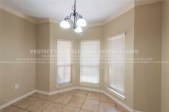 Building Photo - 519 S Pierremont Dr