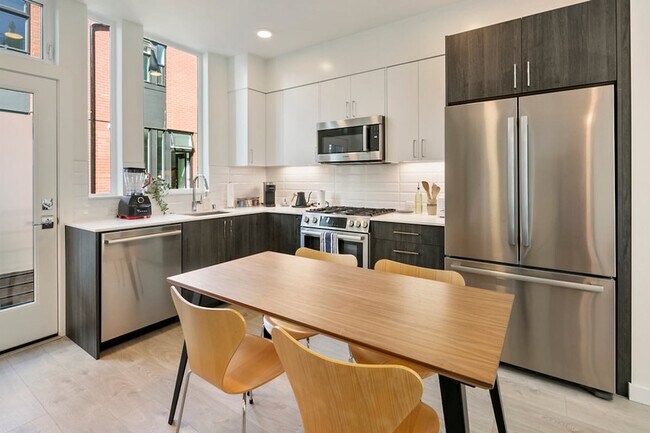 Foto del edificio - 516 Broadway E