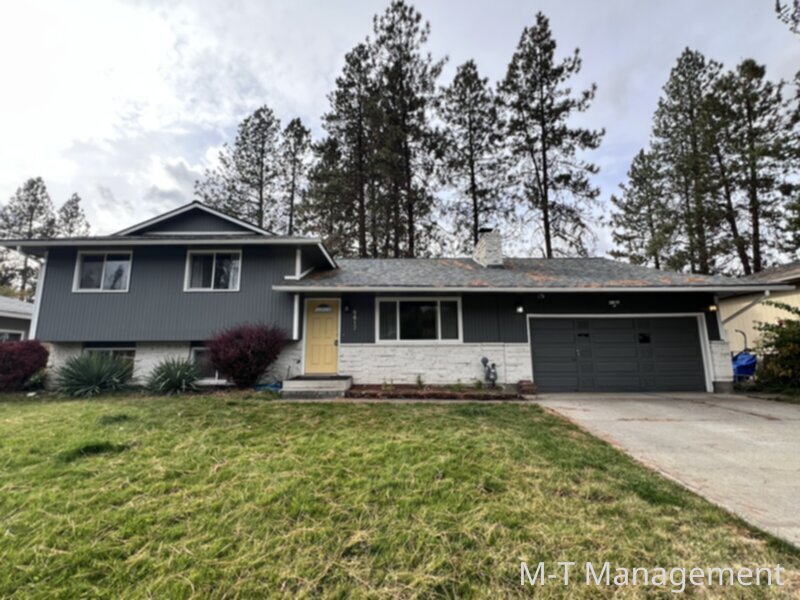 Foto principal - Northwest Spokane 4 br/3 bath house + yard