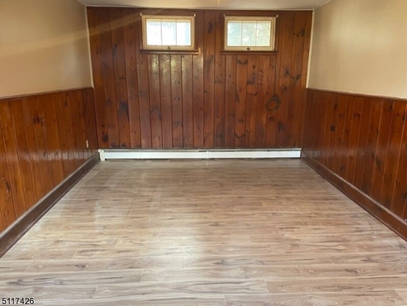 16 E Elro Dr Unit A, Jefferson, NJ 07438 Room for Rent in Jefferson