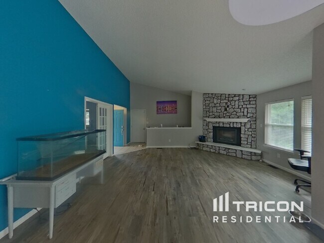 Foto del edificio - 2945 Rolling Wood Loop