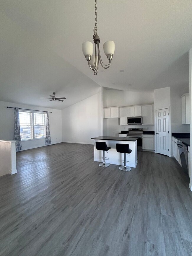 Foto del edificio - 5 Bedroom Home - Stonebridge Farms