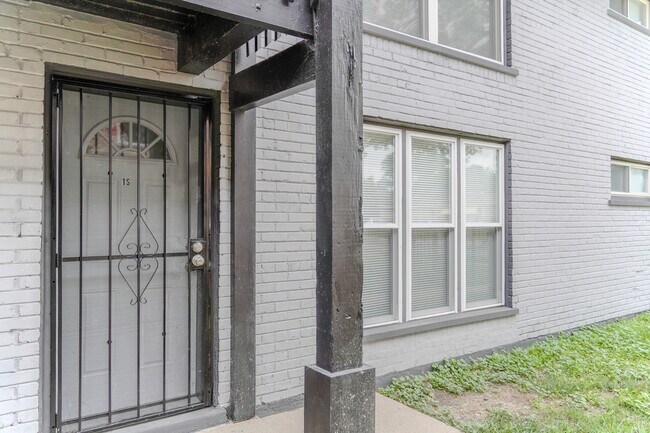 Building Photo - 171 W 154th St
