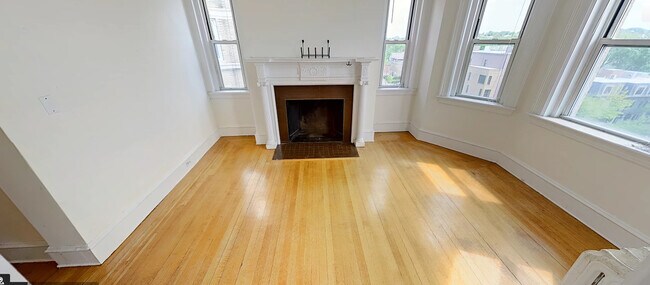 Foto del edificio - 1648 Massachusetts Ave