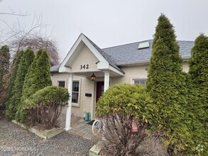 Building Photo - 342 Elberon Blvd