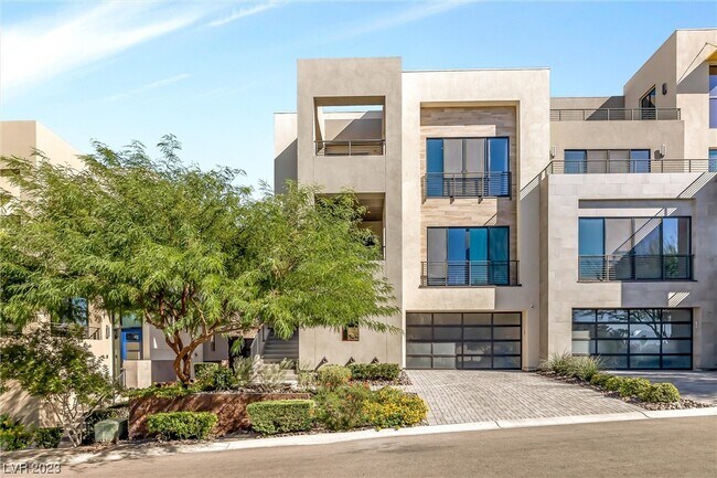 Foto del edificio - 406 Solitude Peak Ln