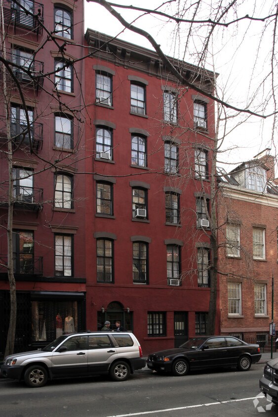 Building Photo - 244 W Tenth St
