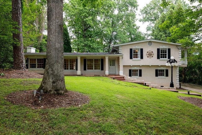 Building Photo - 2631 Northside Dr NW