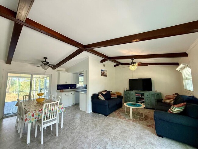 Foto del edificio - 2226 S Daytona Ave