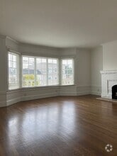 Building Photo - 1214 35th Ave