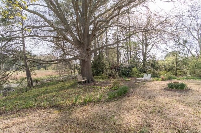 Building Photo - 301 Pepper Mill Ct