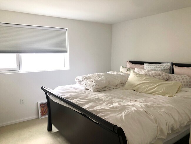 Foto del edificio - 1 Earhart St