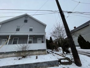 Building Photo - 128 Railroad St