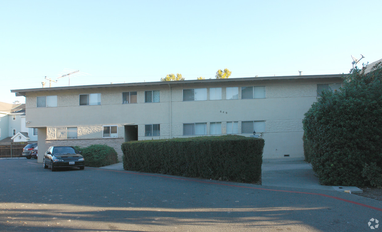 Foto del edificio - Blythe Court Apartments