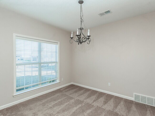 Building Photo - 1625 Blackalder Cove