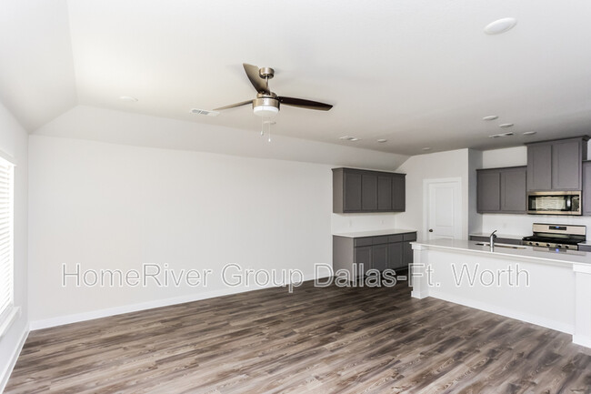 Building Photo - 353 Fire Rock Dr