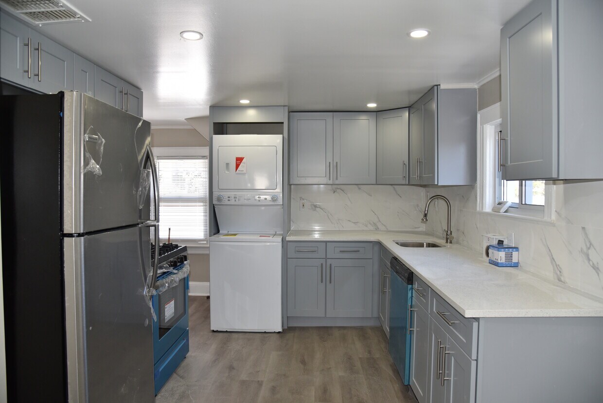 Foto principal - 99 Maple Ave