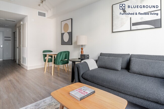 Foto del edificio - 44758 Old Warm Springs Blvd