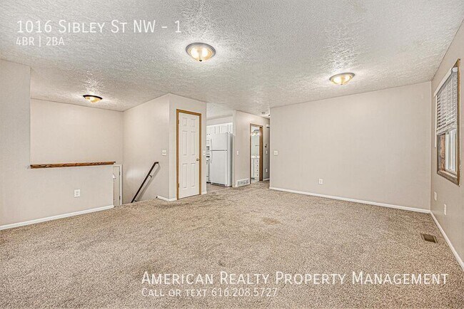 Foto del edificio - 1016 Sibley St NW