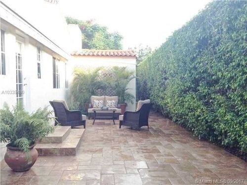 Foto del edificio - 2271 SW 22nd Ter