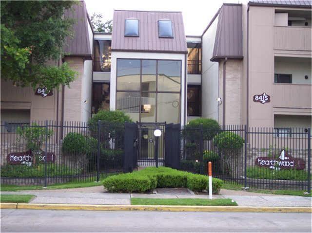 Foto del edificio - 8433 Hearth Dr