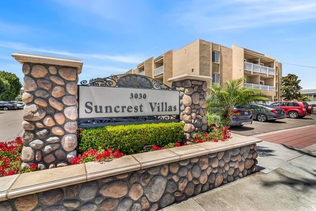 Building Photo - 3030 Suncrest Dr