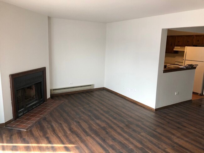 Building Photo - 1544 E Palmer Ln