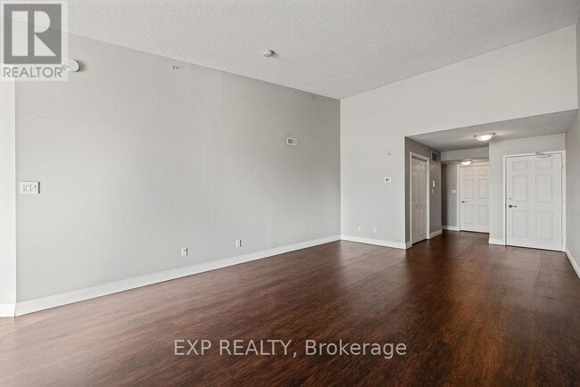 Building Photo - 1411 Walkers Line