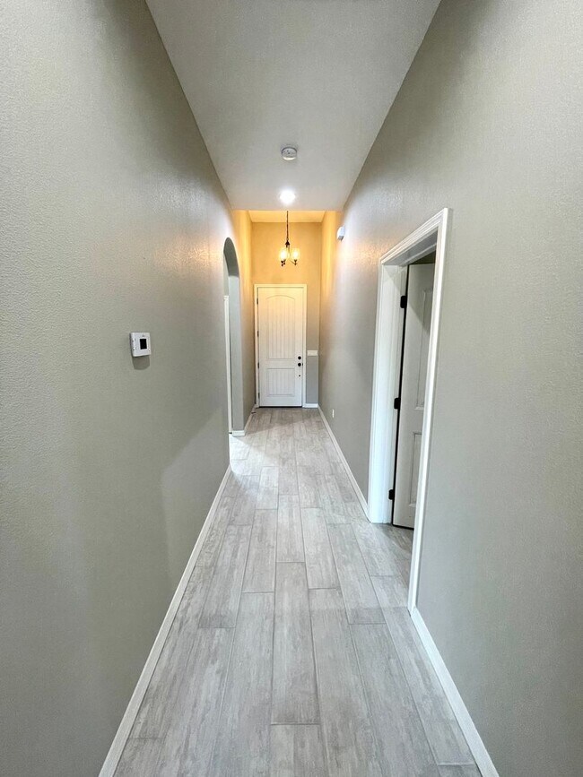 Foto del edificio - Beautiful 3 Bedroom Home on Desert Lakes Golf Course!