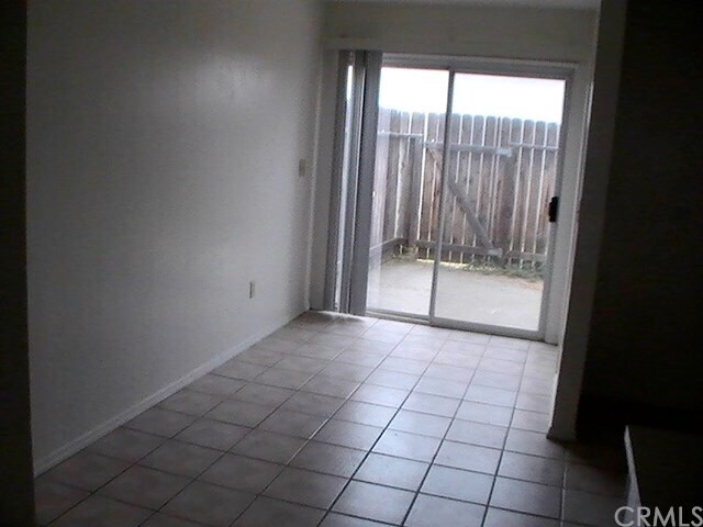 Building Photo - 1140 Cero Ct