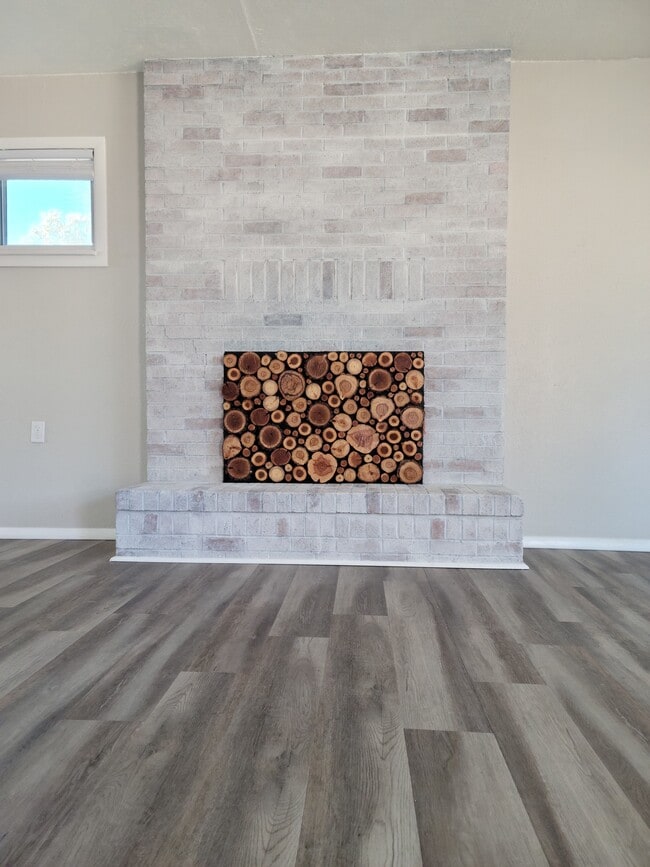 Building Photo - 13220 Red Mountain Rd