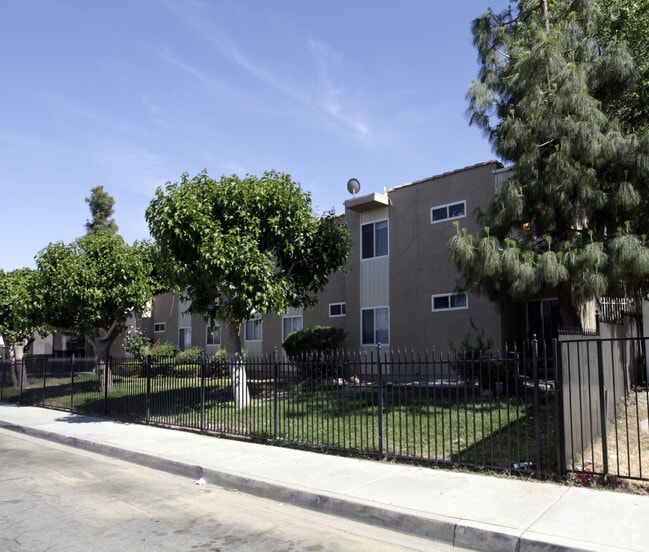 Building Photo - 222 E Avenue Q7